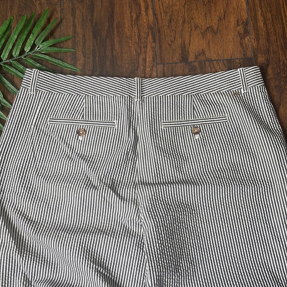 Woman’s seersucker straight leg pants - Picture 5 of 8